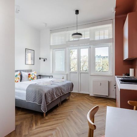 Przytulne I Komfortowe Studia Very Berry W Poznaniu By Noclegi Renters Kültér fotó